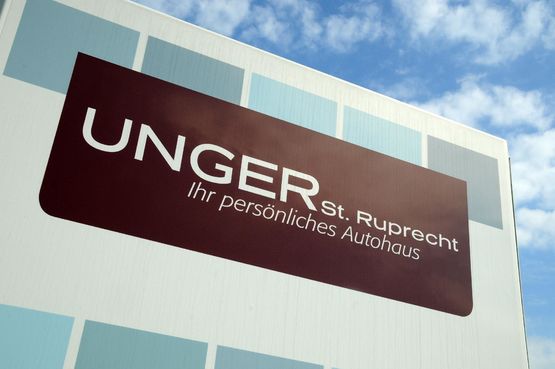 Bild vom Logo und Gebäude des Autohaus Unger